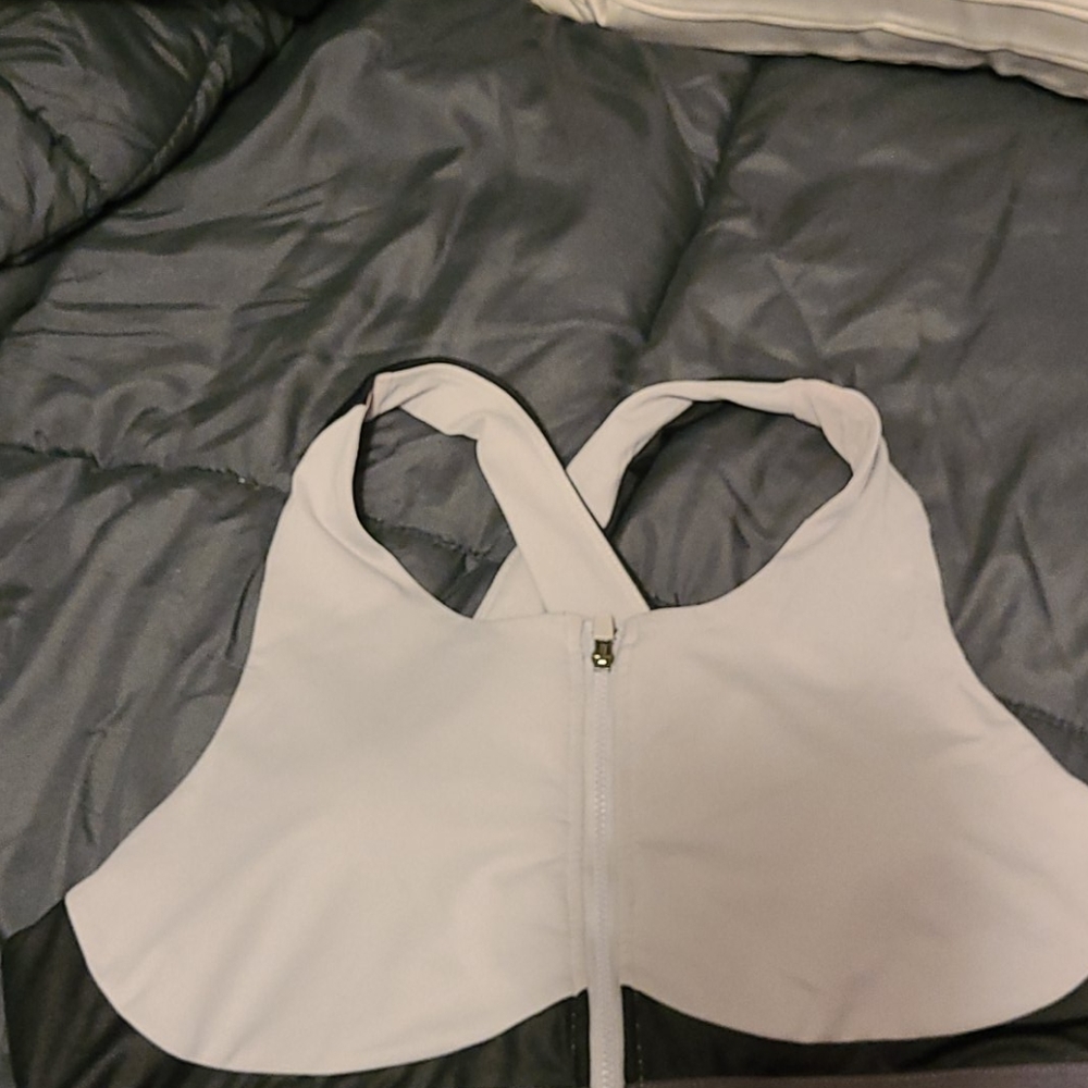 Ladies Fabletics Sports Bra